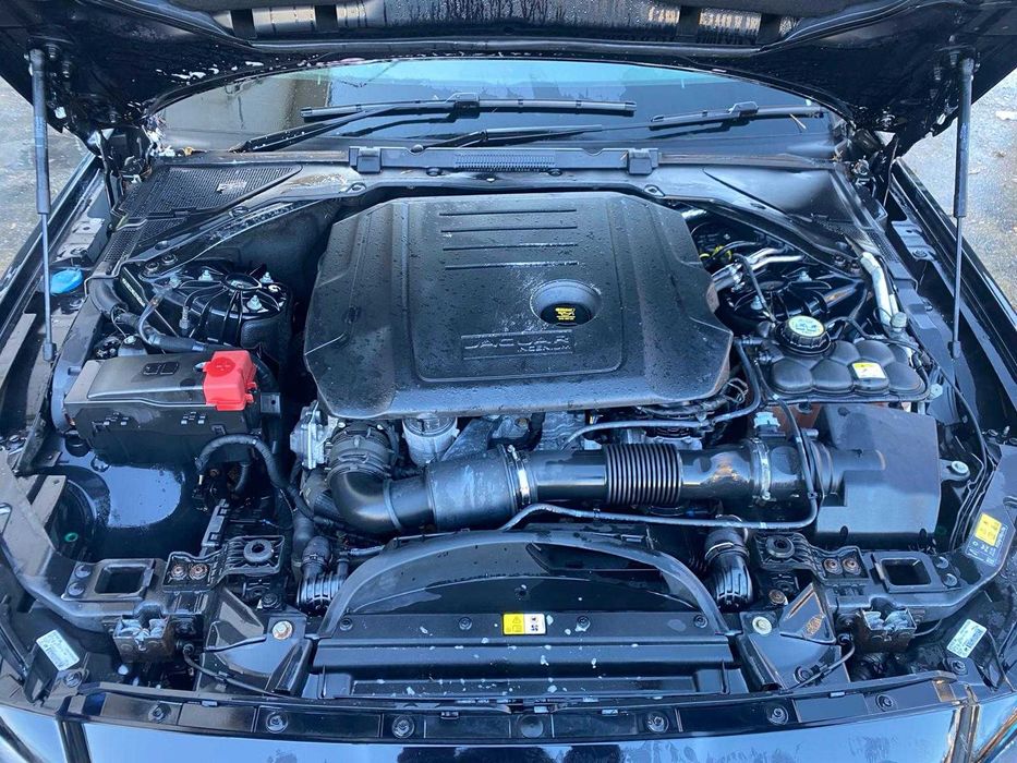 Dezmebrez Jaguar xf 2.2D /2.0d /Bara fata /capota/far/usa/oglinda/stop