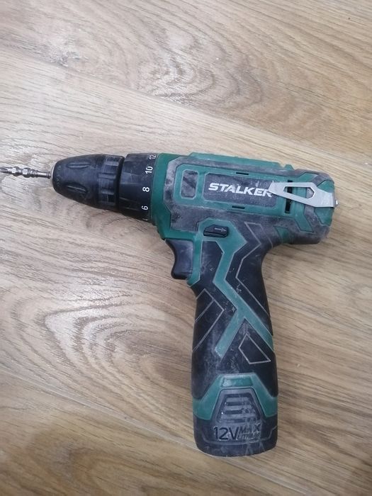 Продам шуруповерт