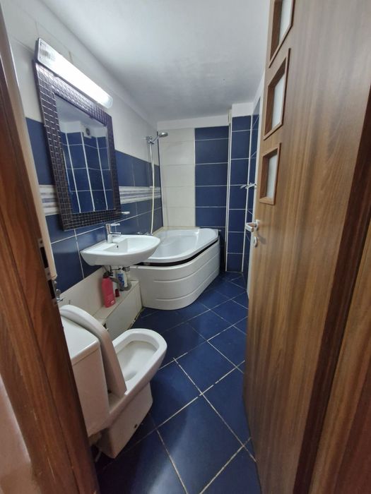 Apartament 3 camere mall vitan