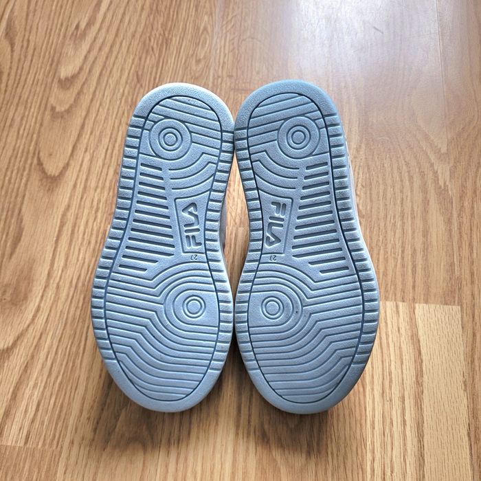Adidasi FILA fetite