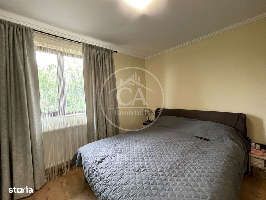 Casa de vanzare cu 3 camere tip duplex in zona Rogerius Oradea