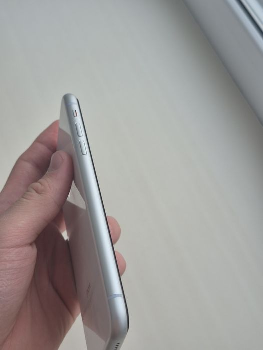 iPhone XR — идеальное состояние, АКБ 78%