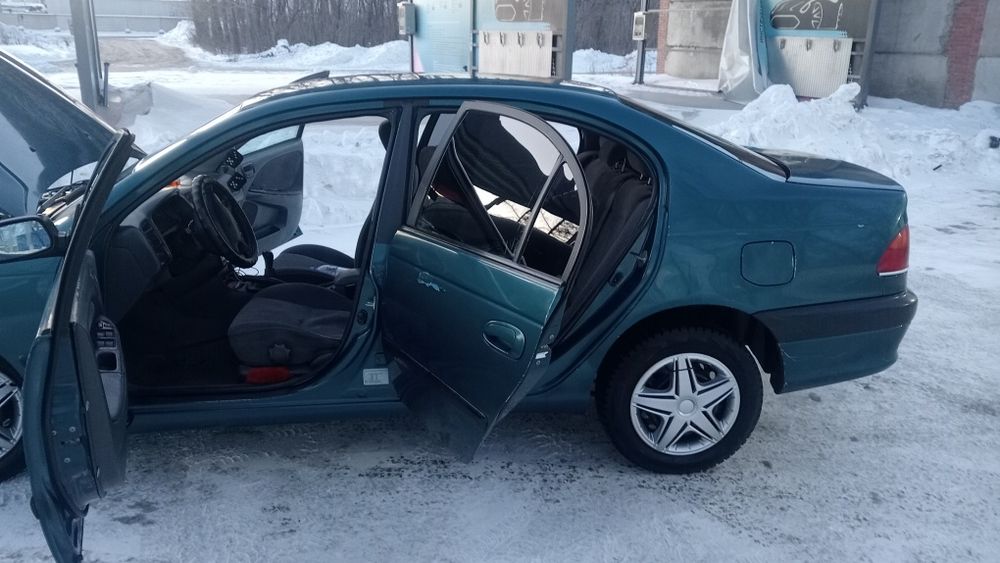 Продам Тойота Авенсис срочно