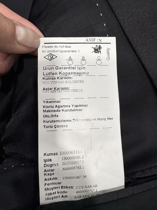 Продам мужские костюмы