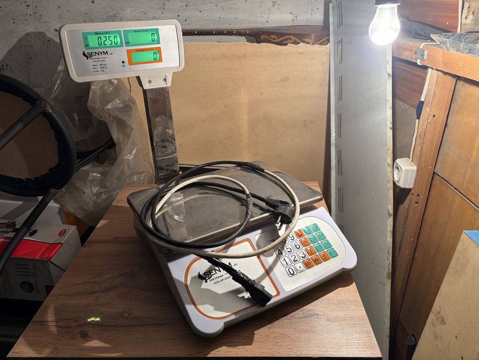 Торговые весы Senym настольное