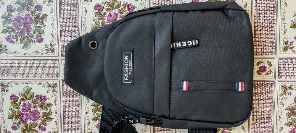 Барсетка бананка для мужчин