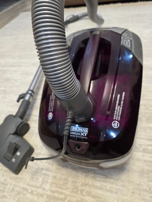 Продается моющий пылесос Thomas в хорошем состоянии