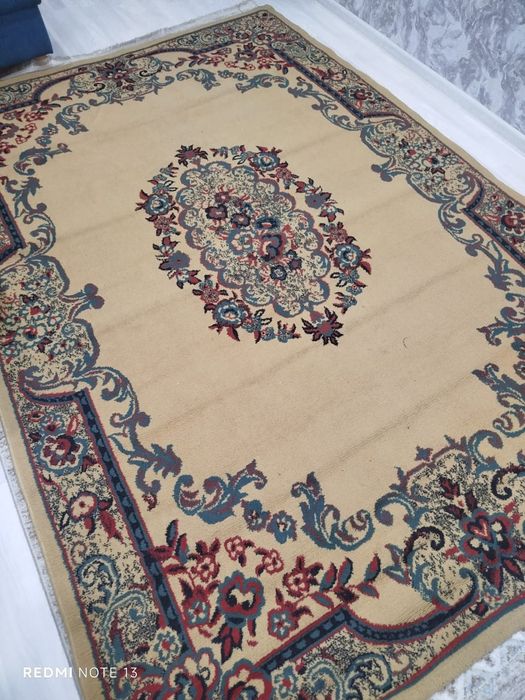 Продам палас 2/3