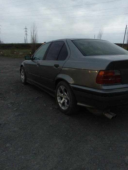 Продам bmw 325,в отличном состоянии