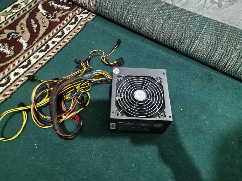 Бп 550W рабочий Huntkey