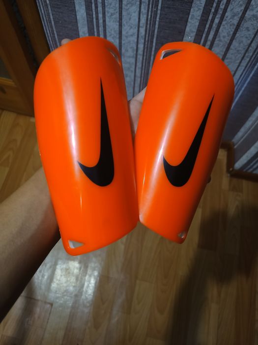 Продам наколенники.