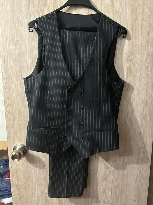 Костюм мужской троика