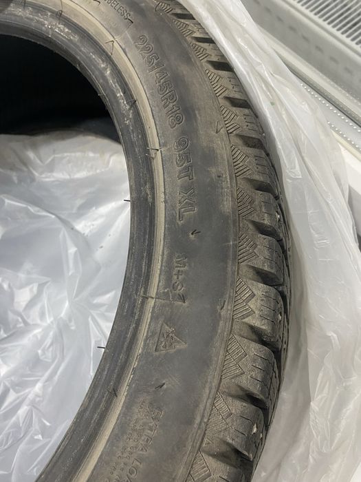 Автошина комлект 225/45 R18