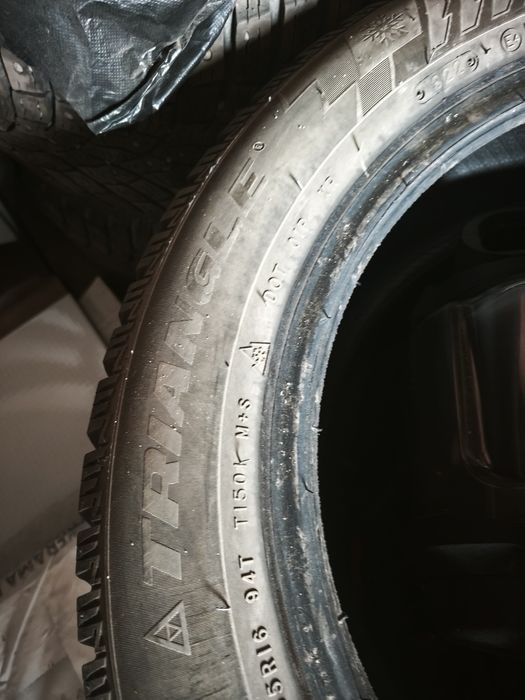 Продам зимние шины 205/55/R16