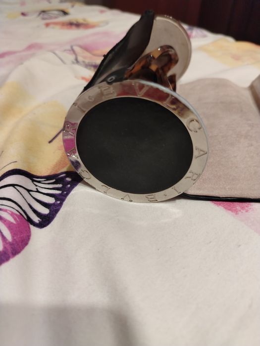 Оригинални дамски слънчеви очила BVLGARI в много запазено състояние