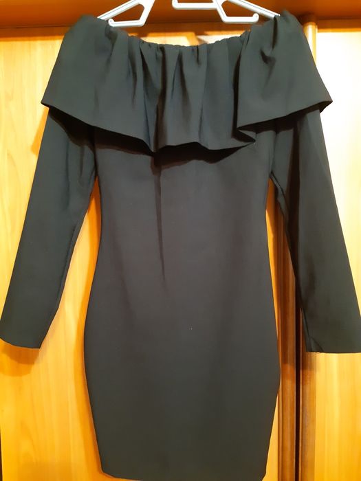 Чёрная вечерняя платье