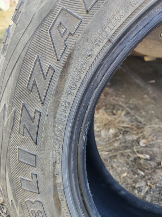 Продам резину. 235/65R18