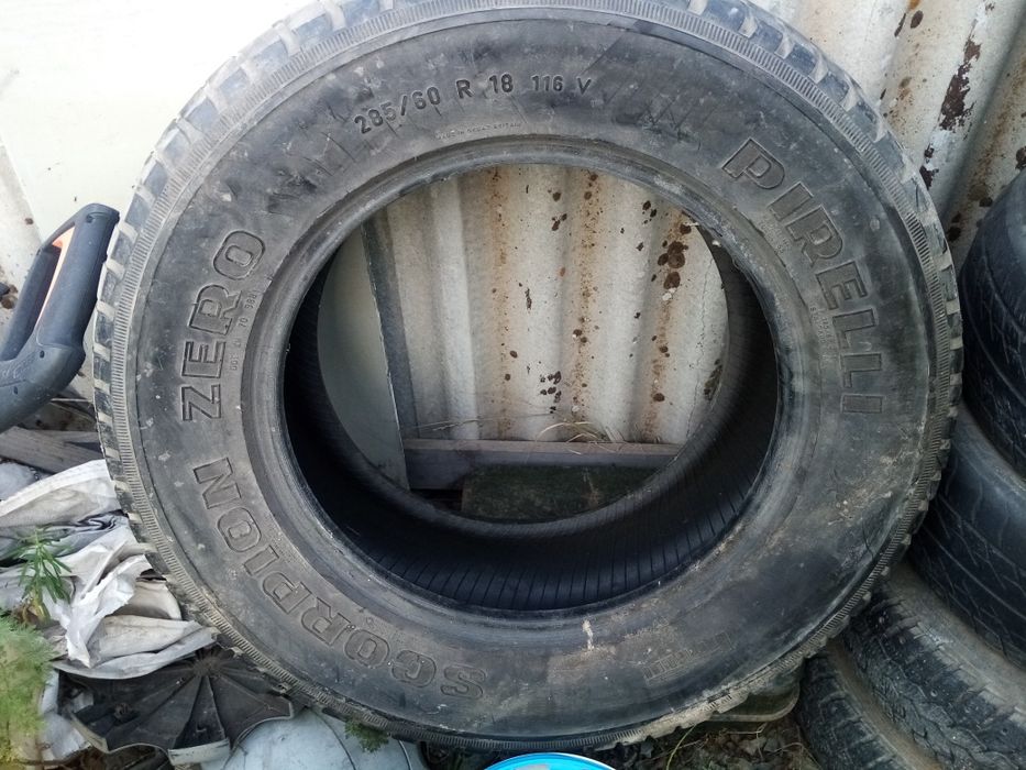 Продам Pirelli scorpion zero 285/60/18 Lexus 570
