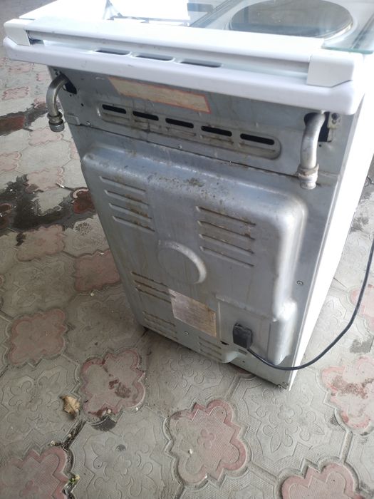 Продам Beko газ плиту работает