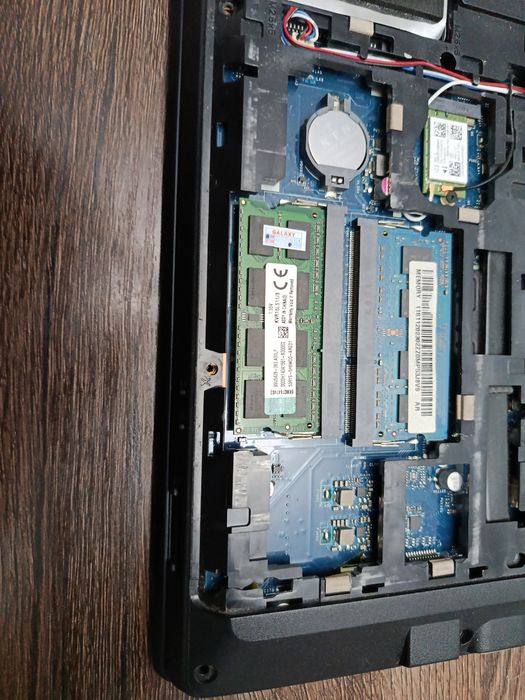 Lenovo B59-70 SSD buzilgan SSD-накопитель Lenovo B59-70 сломан.