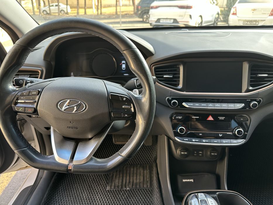 Hyundai ioniq elektromobil