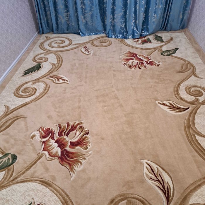 Продам ковер за 30000 тг