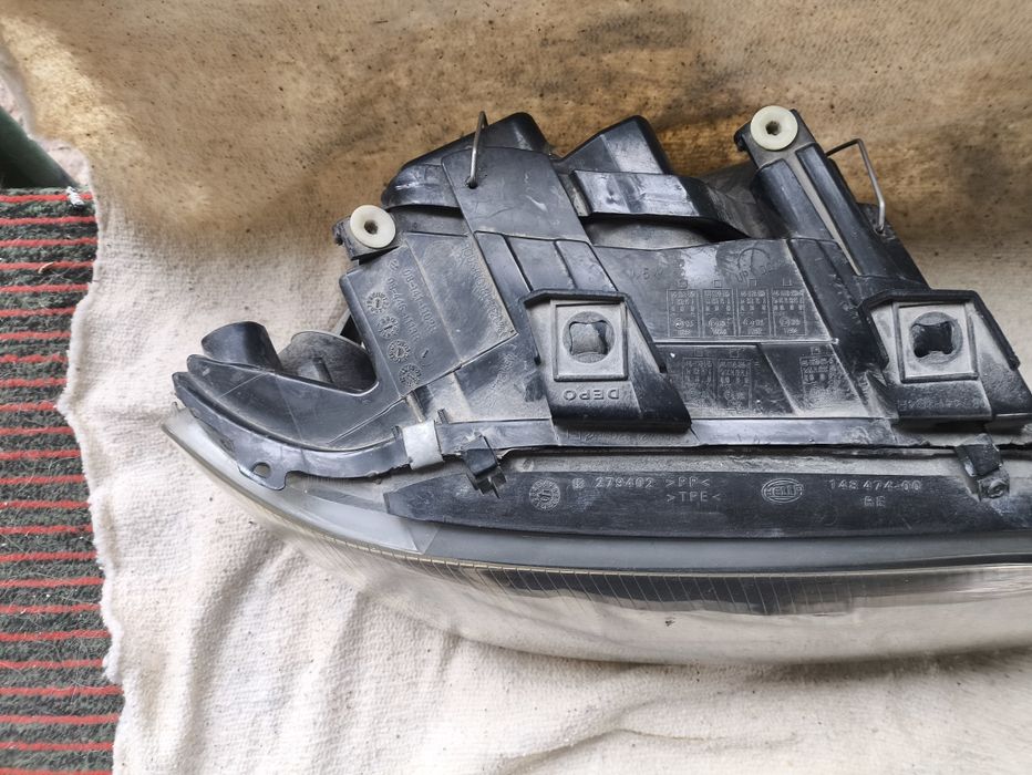 Фары Ауди А6С5 ксенон