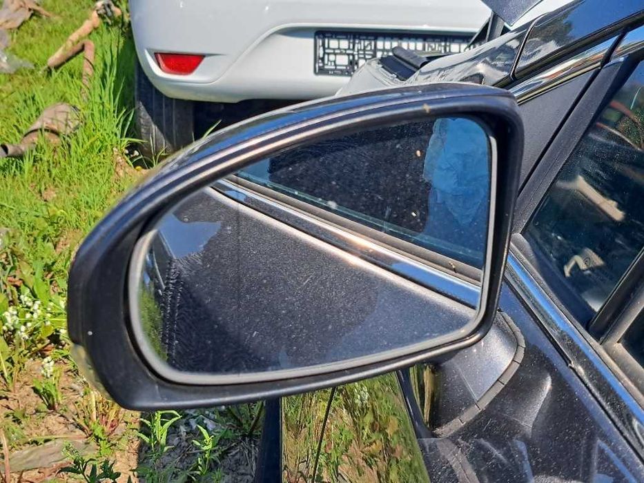 Oglindă Stânga Retrovizoare Toyota Avensis T27 (2009 - 2015) - Rabatabilă Electric, Cu Semnalizare