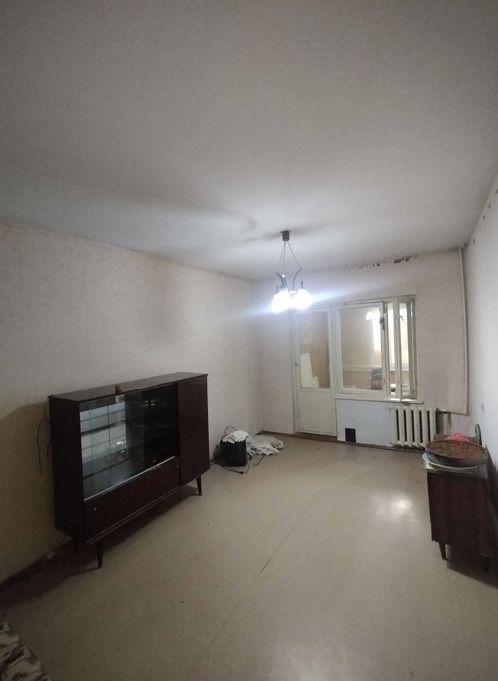 Продается 2-х комнатная квартра. Феруза. Эко базар. Чимган