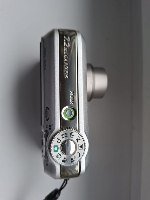 Aparat foto compact Sony DSC S 700