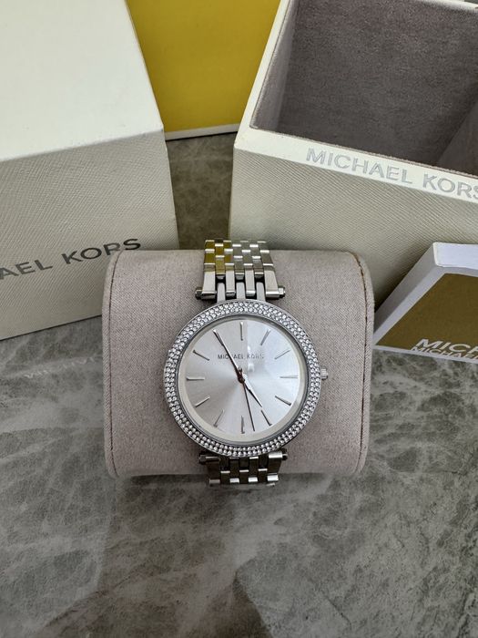 Часы Michael  Kors