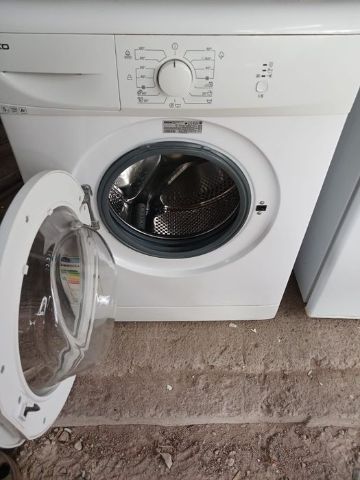 Продам стиральную машину