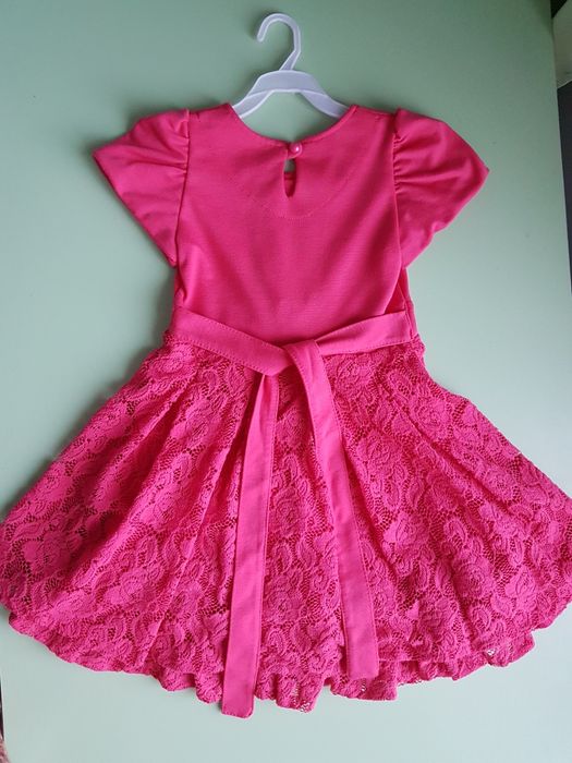 Продам платье для девочки