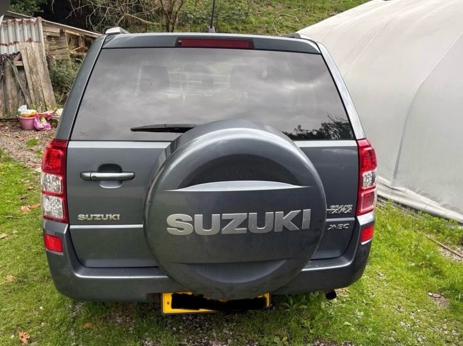 Dezmembrez Suzuki Grand Vitara