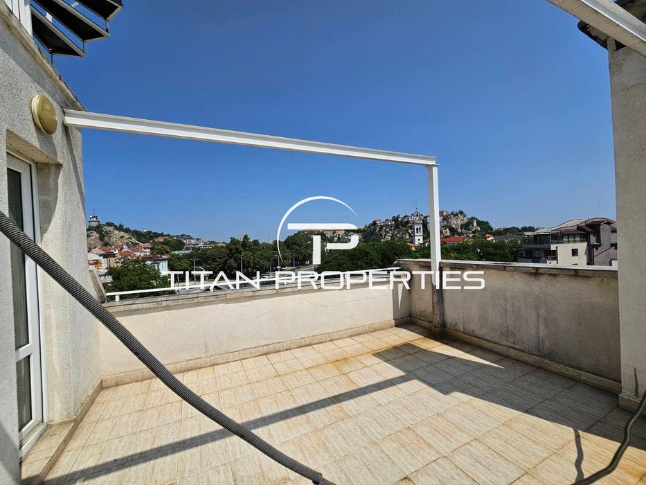 Дава се под наем Мезонет в Пловдив, Център - 356 кв.м за 1495.83 € - Снимка #16