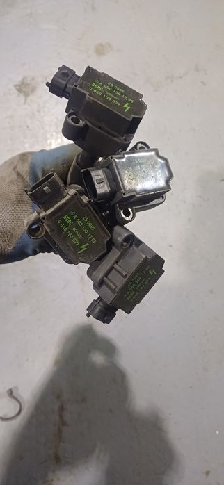 Mersedec zapchastla sotiladi