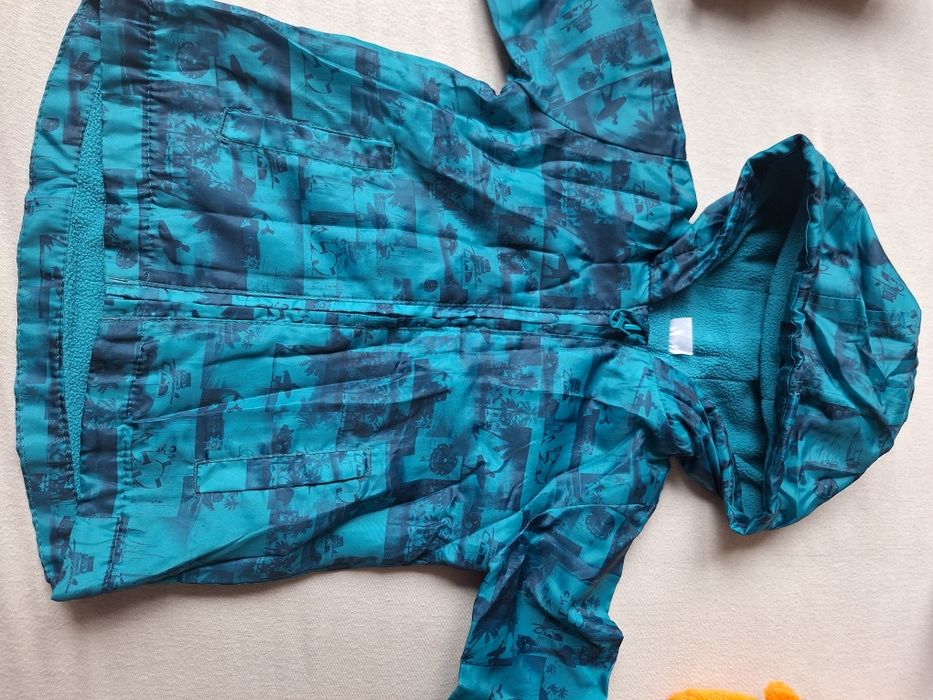 Нова ветровка с топла подплата , размер 86