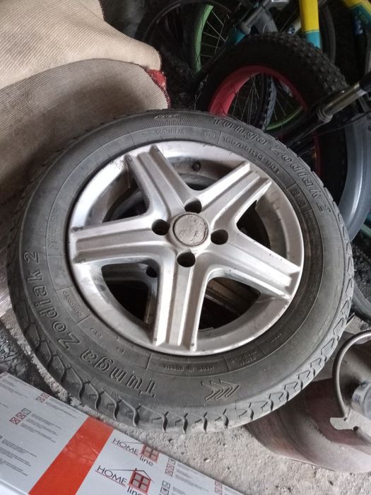 Продам комплект колес