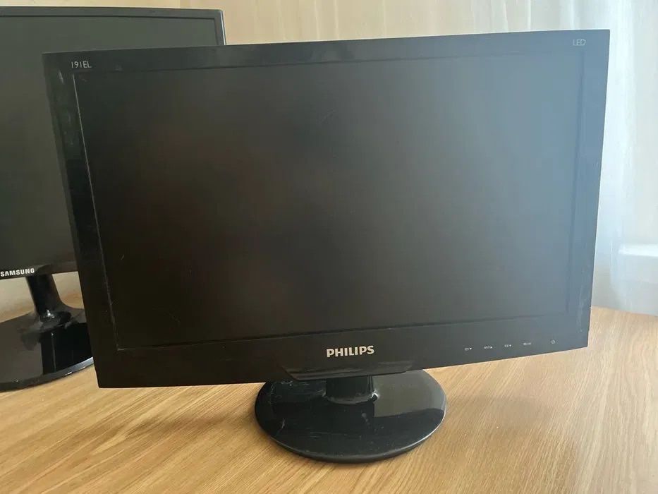 Монитор Philips I9IEL LED