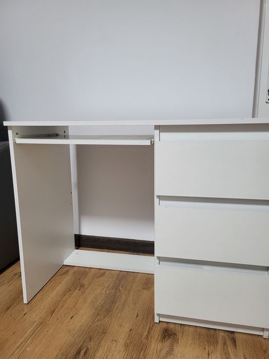 Birou alb aproape ca nou