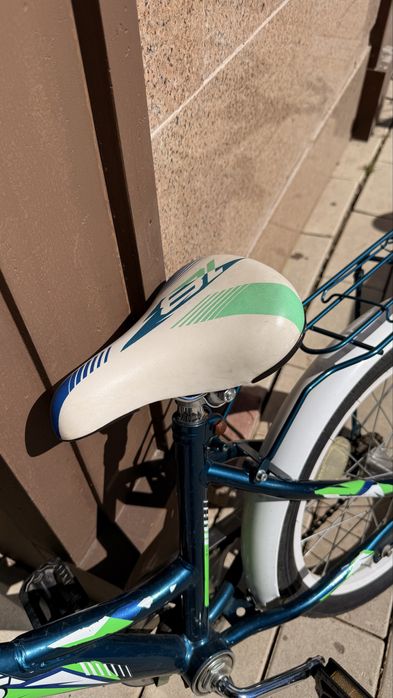 Продам детский велосипед на 5-9 лет