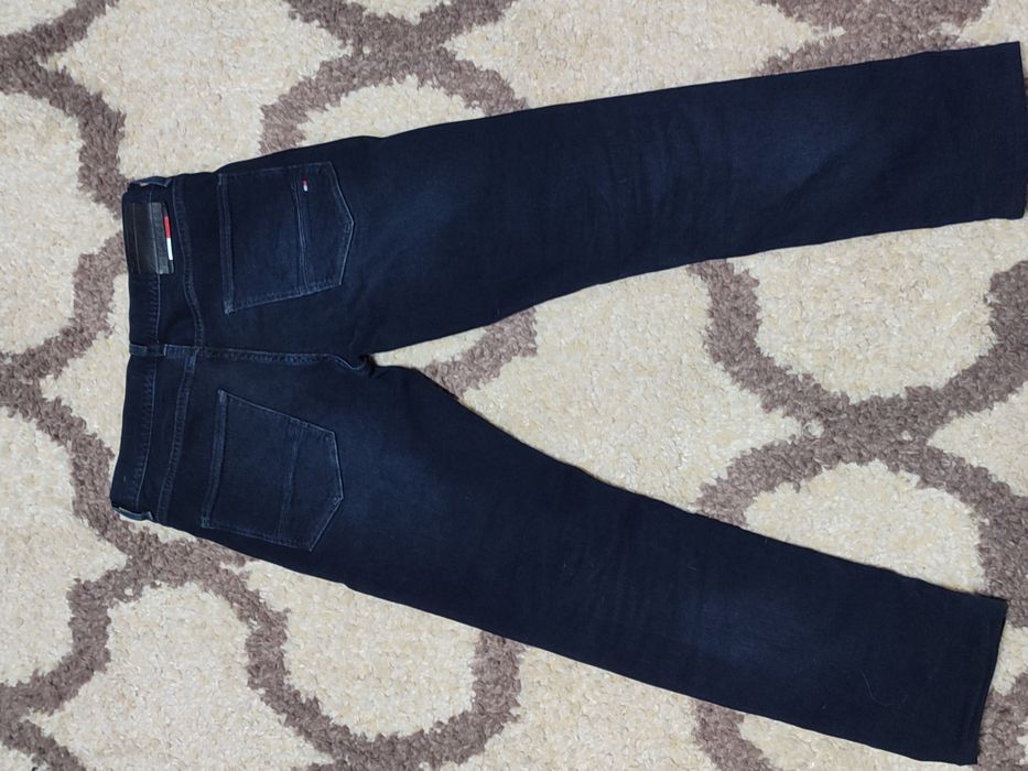 продам оригинальные джинсы Tommy Hilfiger