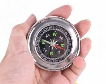 СЕТ ЗА ОЦЕЛЯВАНЕ:СГЪВАЕМ ДЖОБЕН НОЖ ДЖОБНА НОЖКА С ИНСТРУМЕНТИ.КОМПАС КЪМПИНГ ФЕНЕР.LED ФЕНЕРИ ЗА ТУРИЗЪМ ЛОВ РИБОЛОВ.КЪМПИНГ ЛАМПА.LED ФЕНЕРИ.КОМПАСИ