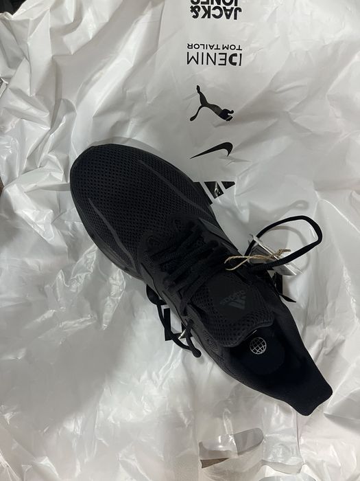 Маратонки Адидас