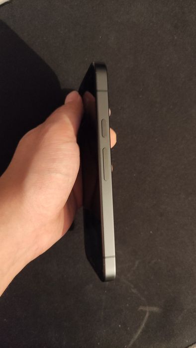 Продаю свой личный Pixel 9A