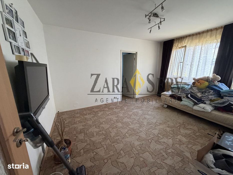 Apartament 3 camere de vânzare, Malu Roșu – Str. Școlii, Etaj 2