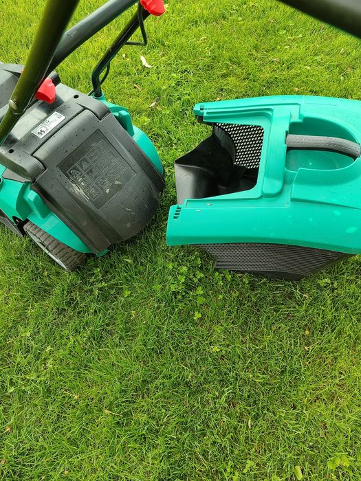 Ел. косачка Bosch 1400w