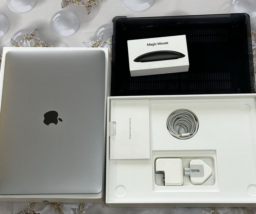 Macbook Air 13 M1 + Magic mouse 2