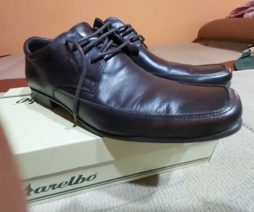 Pantofi piele adolescenti.