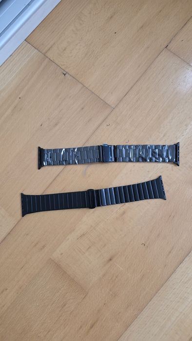 Brățări metalice pentru Apple Watch